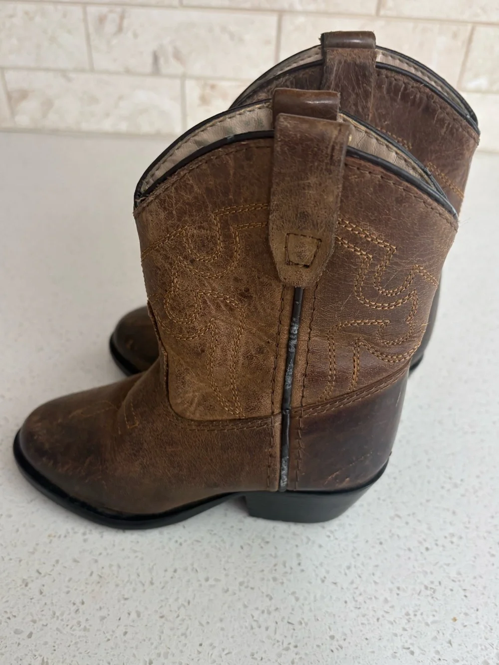 Cody James Kids Cowboy Boots size 6